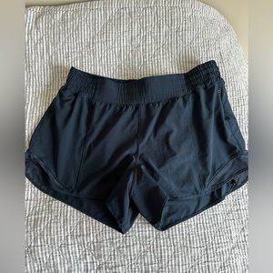 Lululemon hotty hot short Sz 14